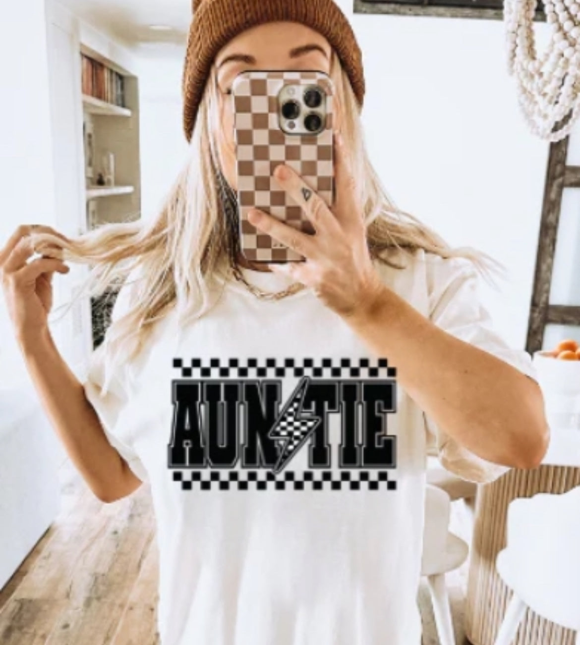 Auntie checkered